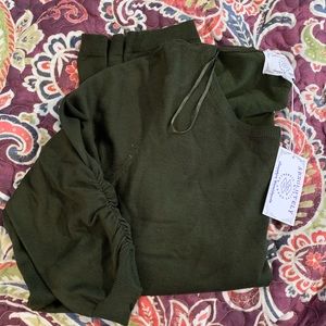 Markle ruched 3/4 length pullover